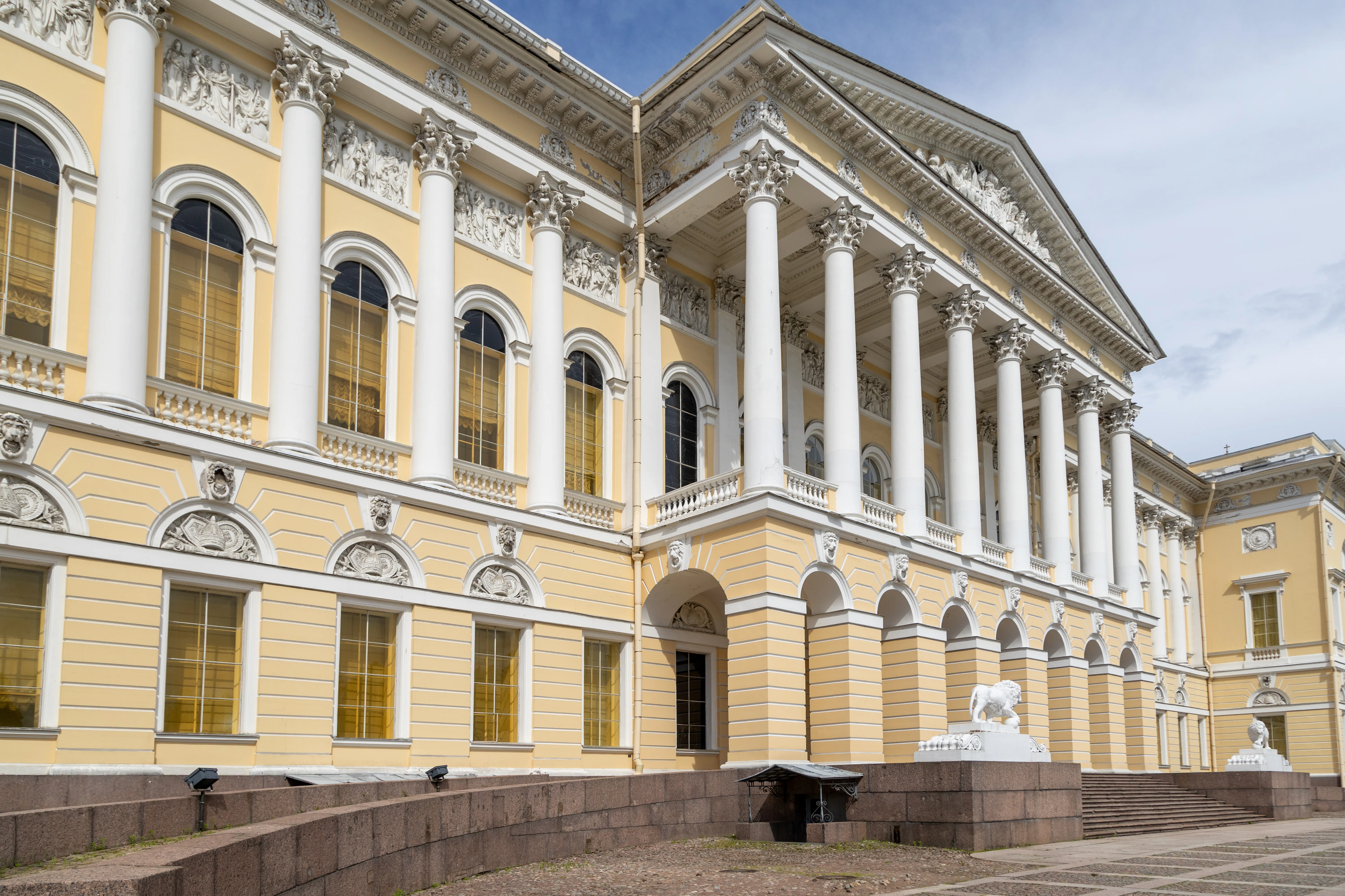 15 октября Михайловский дворец будет работать в особом режиме
